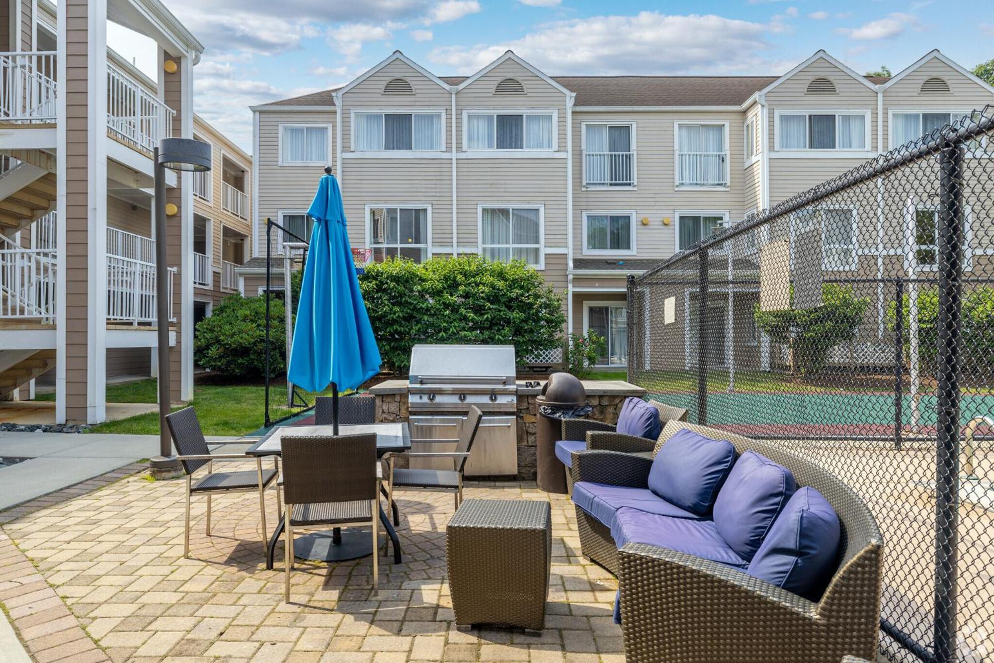 Avia Residences On Research - Extended Stay ウェストボロー エクステリア 写真