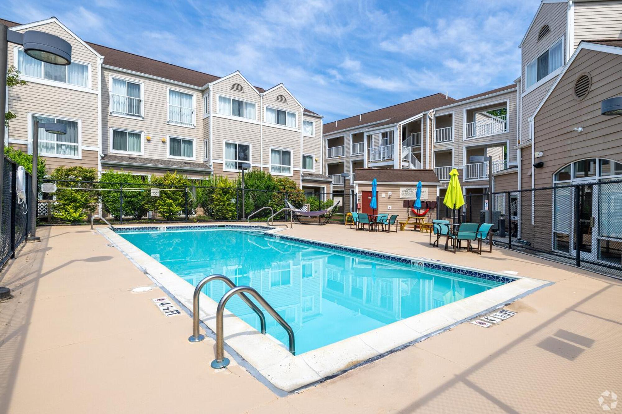 Avia Residences On Research - Extended Stay ウェストボロー エクステリア 写真